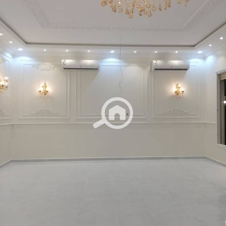 4 download (10). jpg