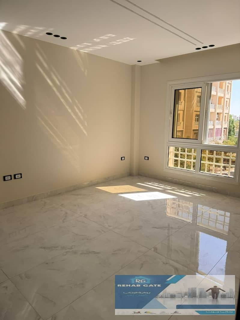 7 e081f32b-cbf4-46fd-a47f-9aef42710ae1. jpg