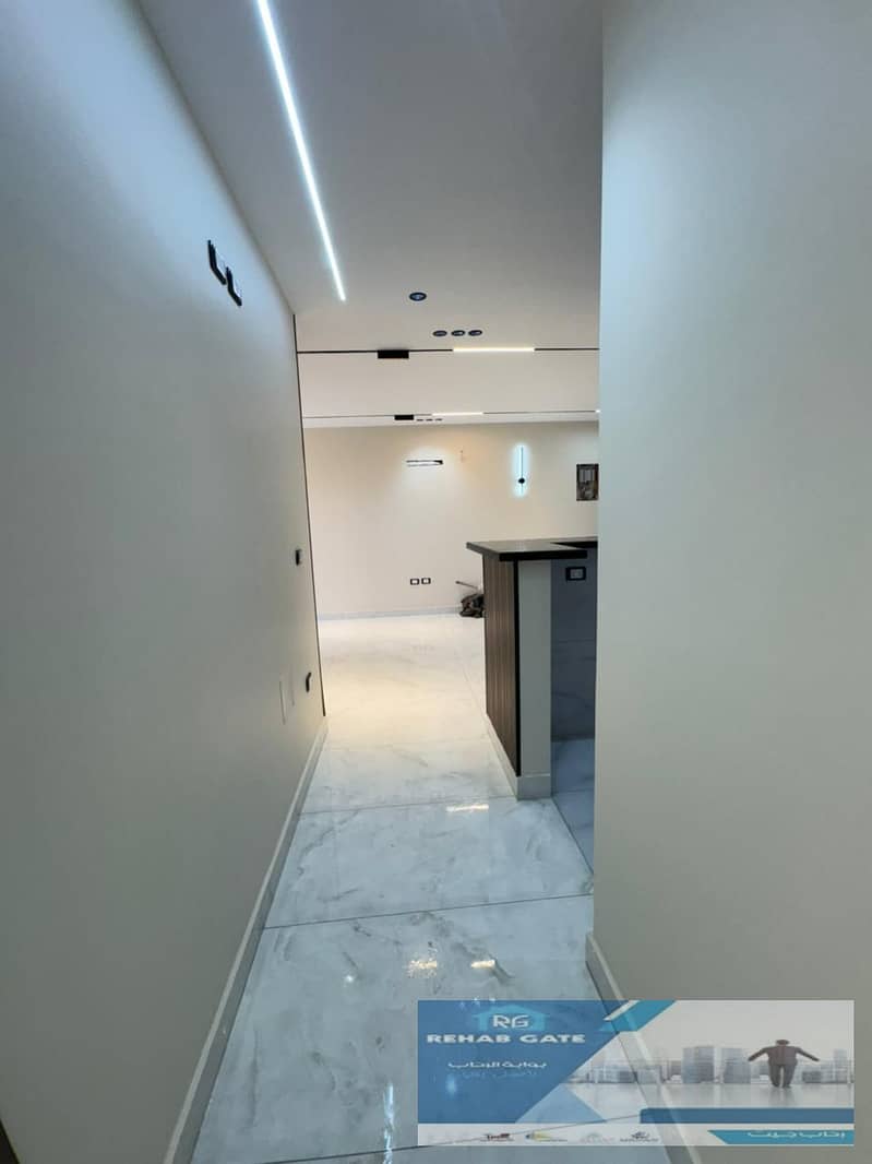 10 2bc2c605-2544-4e1a-adde-2a7d8c04f998. jpg