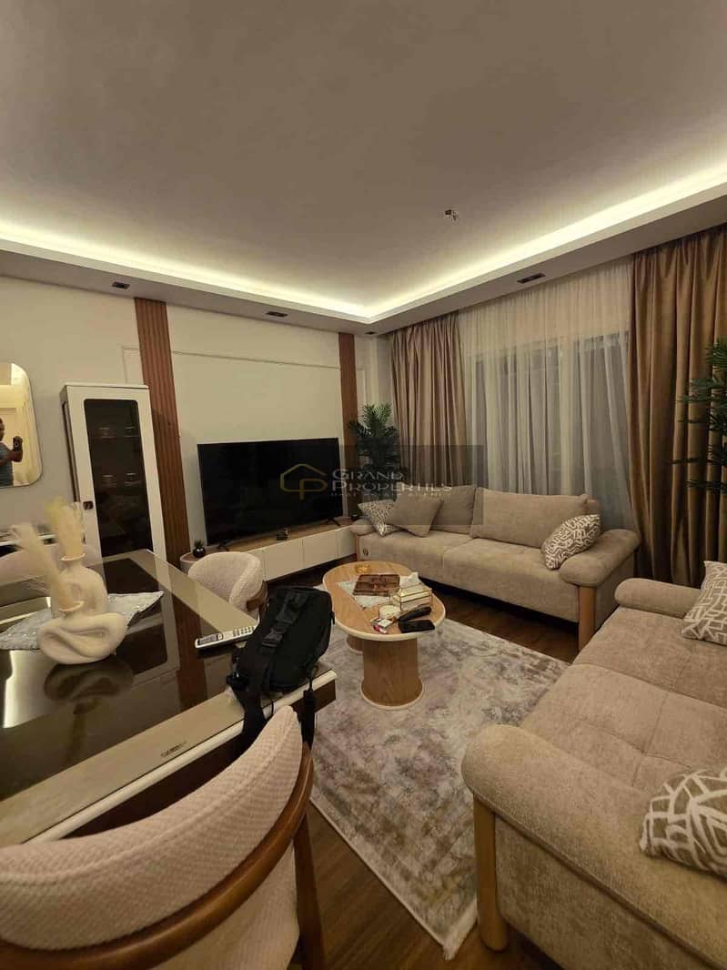 4 131d9642-8981-442d-9137-468580342787. jpg