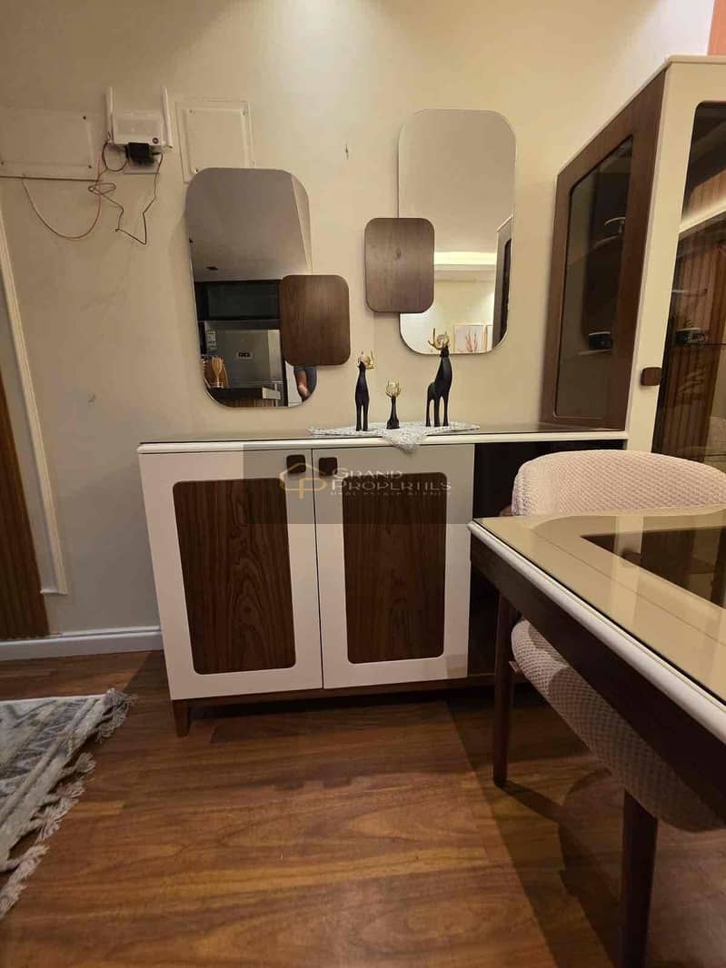 7 bbf46fb6-00c5-4808-9587-a7599902c1bf. jpg