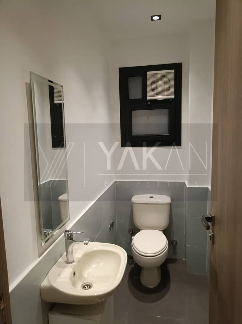 13 WhatsApp Image 2025-10-13 at 18.00. 13 (2). jpeg