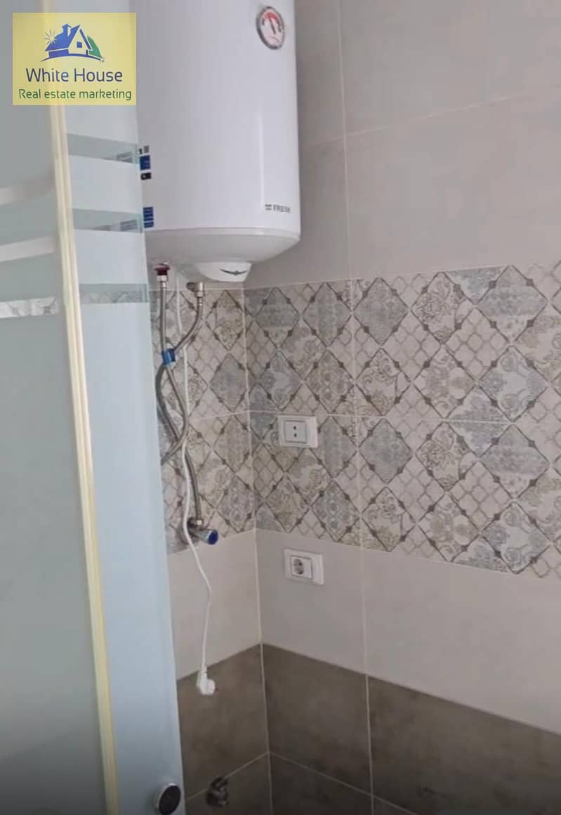 10 df20856a-af87-485e-bd57-dcd6a25c22b6. jpg