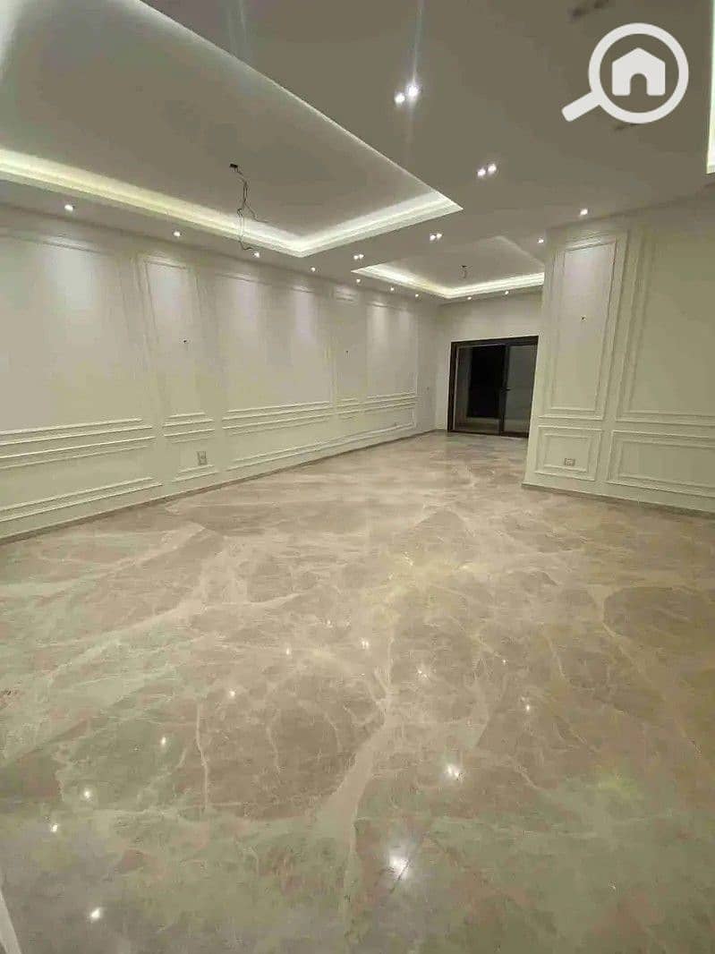 11 32749020-800x600. jpg