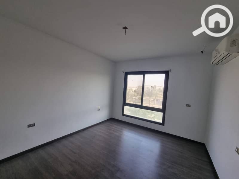 8 WhatsApp Image 2025-11-01 at 10.42. 20 PM. jpeg