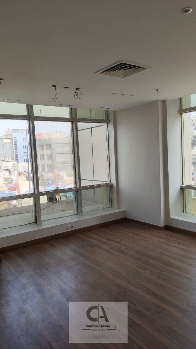 6 WhatsApp Image 2025-10-26 at 5.25. 18 PM (3). jpeg