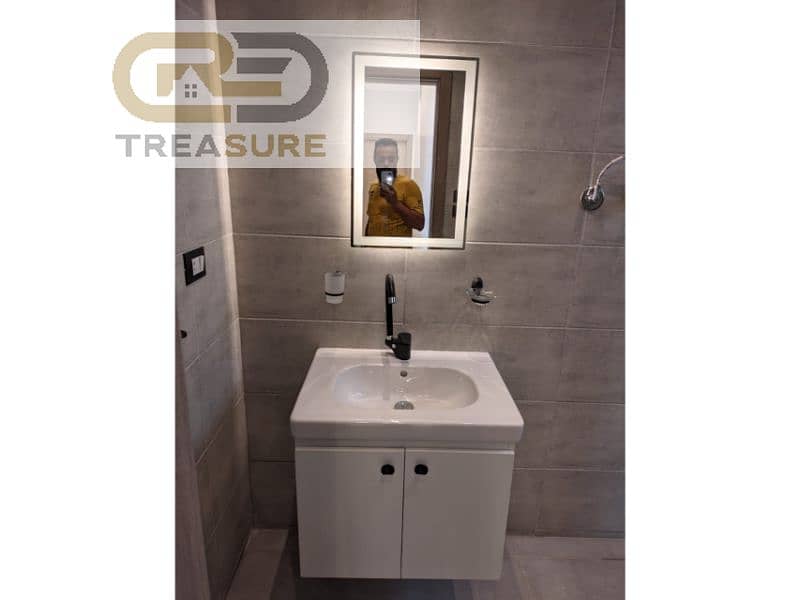 16 WhatsApp Image 2025-11-03 at 12.50. 42 PM (2). jpg