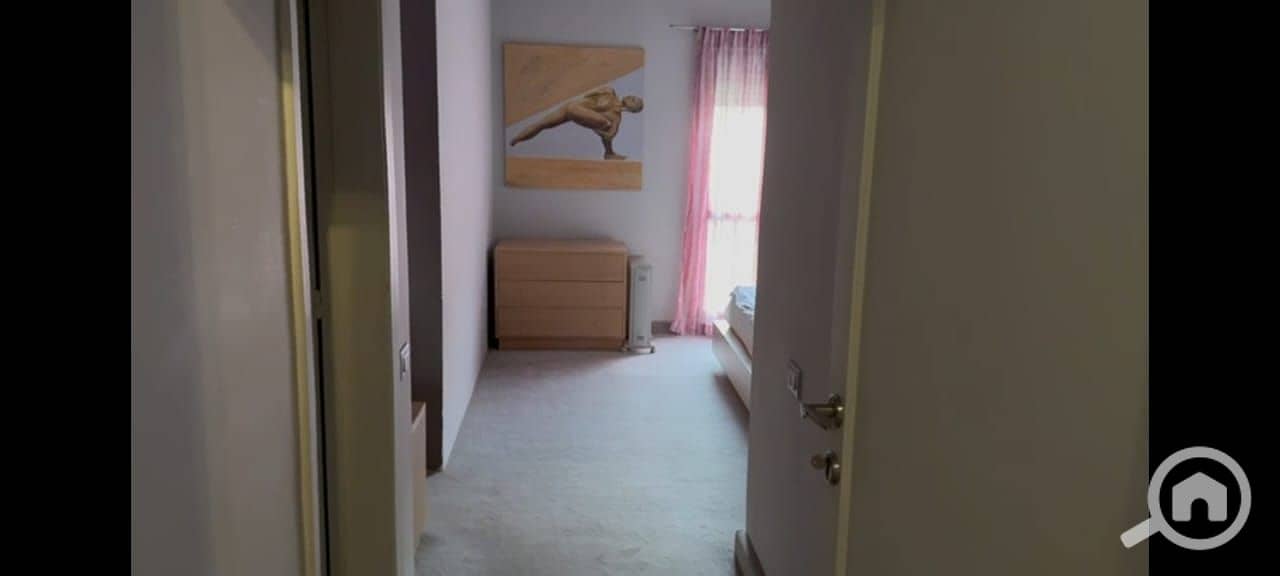 12 eaf4fd5c-47c5-4050-953c-f320b793ab9e. jpeg