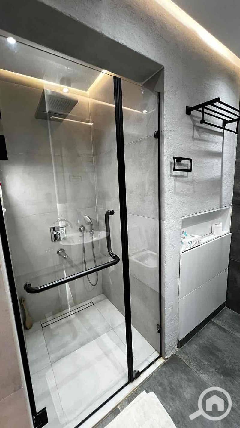 4 621b3357-2366-4601-9ac4-2f024d0230d5. jpg