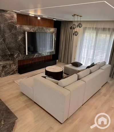 2 Bedroom Flat for Sale in Sheikh Zayed, Giza - 547444944_122109568544993034_3217977126604238230_n. jpg 2 Bedroom Flat for Sale in Sheikh Zayed, Giza - 547444944_122109568544993034_3217977126604238230_n. jpg