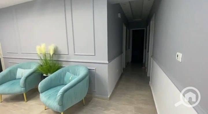 2 7ca77556-e046-4da2-8f47-8b1221b92905. jpg