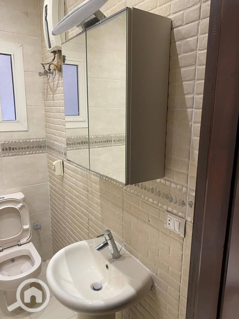 5 WhatsApp Image 2025-11-02 at 23.18. 18_f0533803. jpg