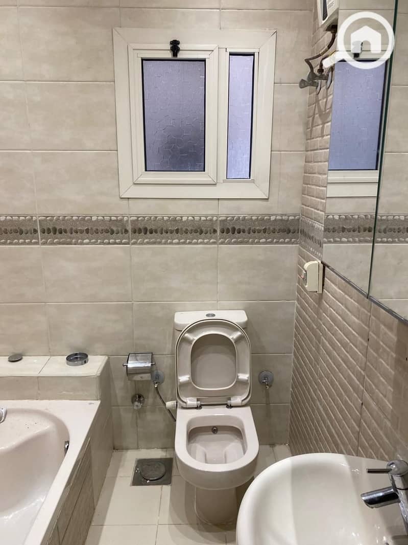 7 WhatsApp Image 2025-11-02 at 23.18. 18_7709b7dd. jpg