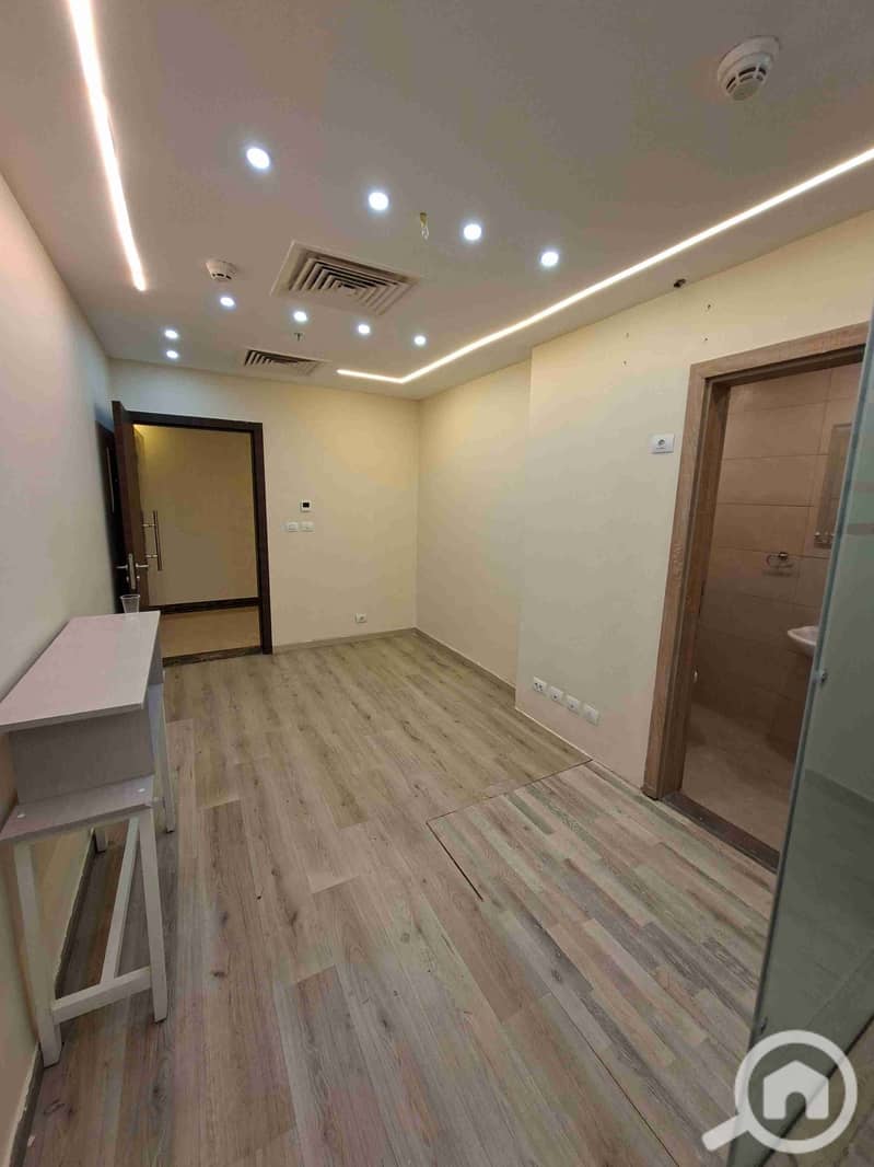 5 ٢٠٢٥١٠١٦_١٩٠٧٠٧. jpg