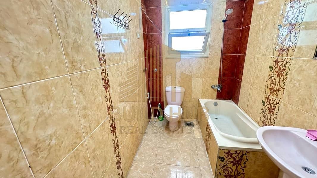 10 ad894214-58c9-4f79-aab2-4acb905b87ed. jpeg