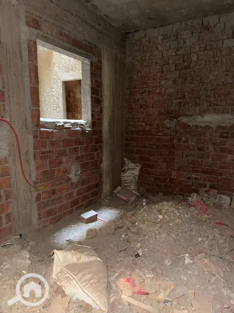 4 5404e12b-c67a-432e-8be9-3b1938107ef8. jpeg