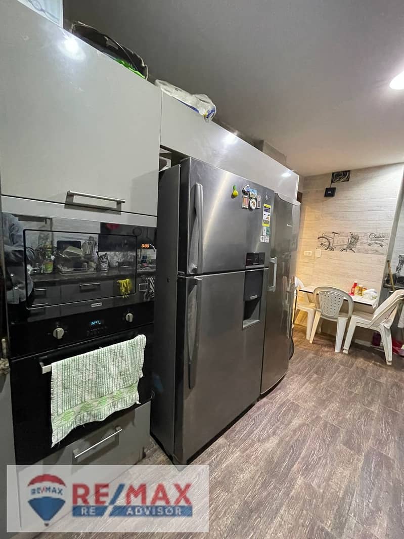 4 photo_5994349735084935972_w. jpg