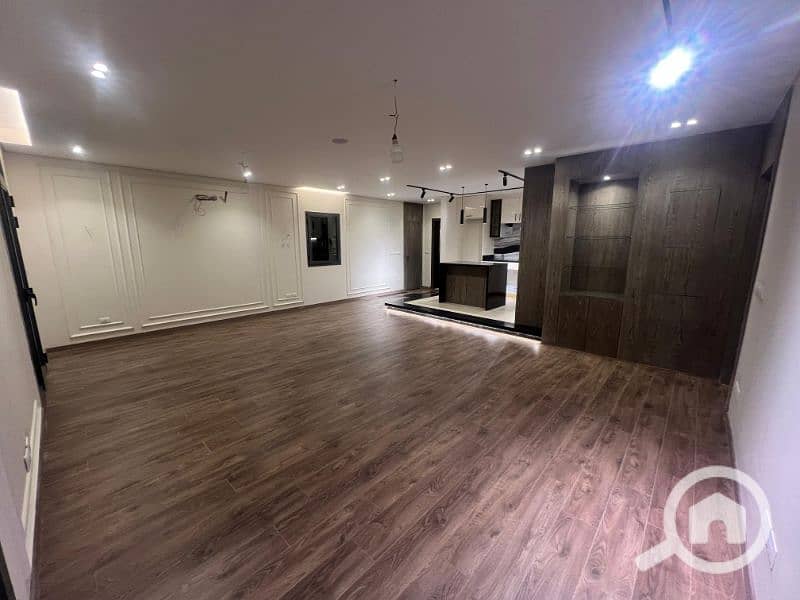 16 027942d8-9b7c-4e06-a137-da54df0bdad2. jfif. jpg