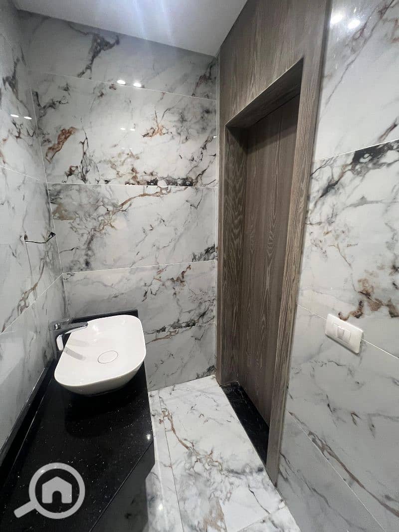 20 b51c56ba-6fd0-417a-9af9-abe2b5a8d1f4. jfif. jpg