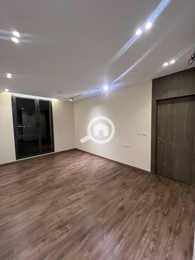 22 b972aaf6-6c49-4424-907b-2a5f06c04cf1. jfif. jpg