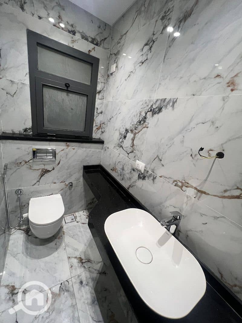 23 b942486d-7d09-497a-bb4c-09faa18f7a6a. jfif. jpg