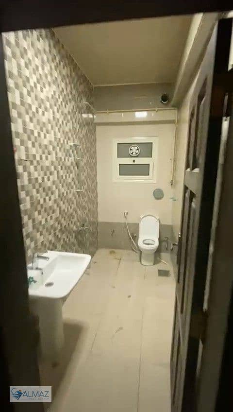 8 WhatsApp Image 2025-11-03 at 1.55. 20 PM (1). jpeg