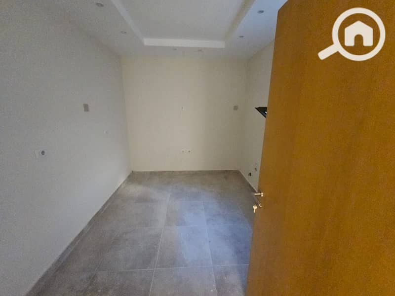 3 WhatsApp Image 2025-10-13 at 2.05. 58 PM (5). jpeg