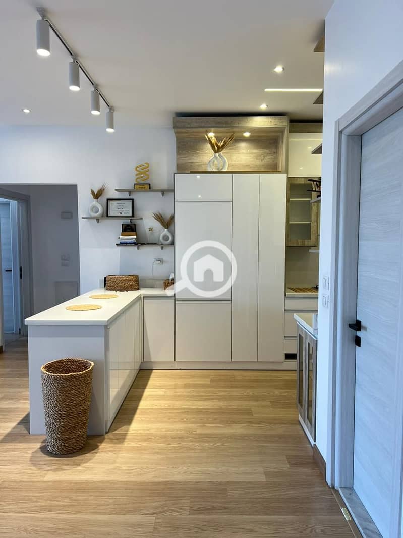 8 ba050cb0-5fd1-41a4-8ecb-383044af9c17. jpeg