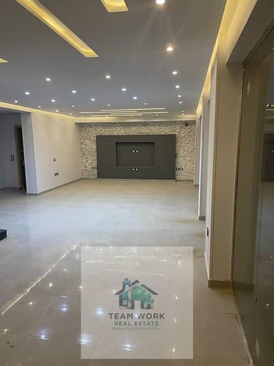 دوبلكس 3 غرف نوم للايجار في الشيخ زايد، الجيزة - WhatsApp Image 2025-10-29 at 4.43. 13 PM. jpeg