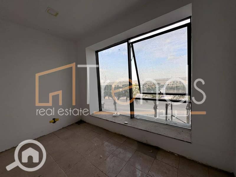 6 WhatsApp Image 2024-12-04 at 1.39. 59 PM (7). jpg