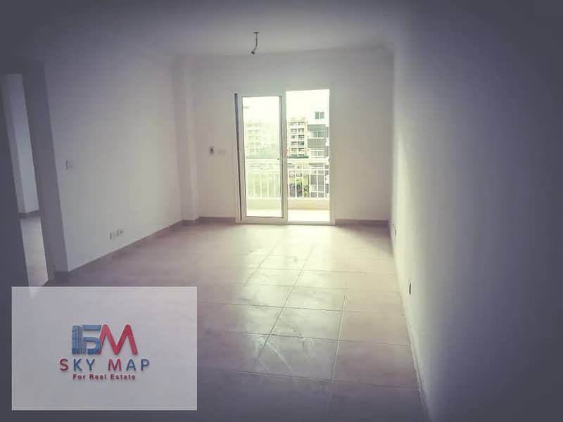 8 c72947cd-10b4-413e-a199-2d85624475a8. jpg