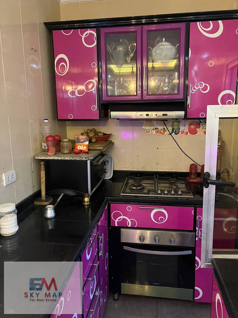 4 3c39b3a0-eba0-4103-8c22-e9352fb8dd67. jpeg