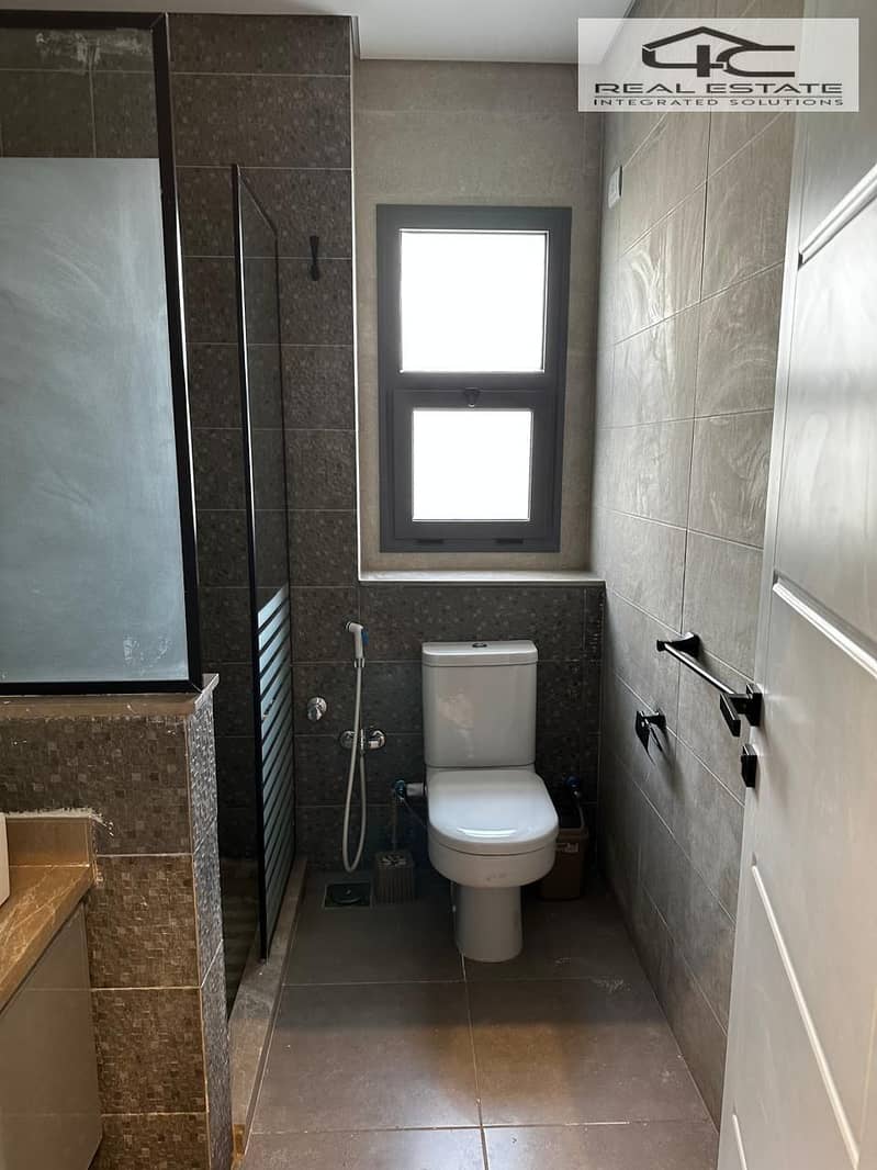 8 WhatsApp Image 2025-11-02 at 10.32. 50 PM. jpeg