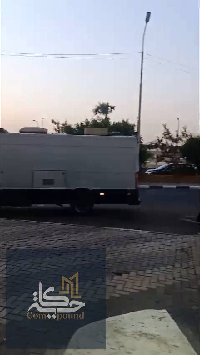 9 photo_5935987125306640362_y. jpg