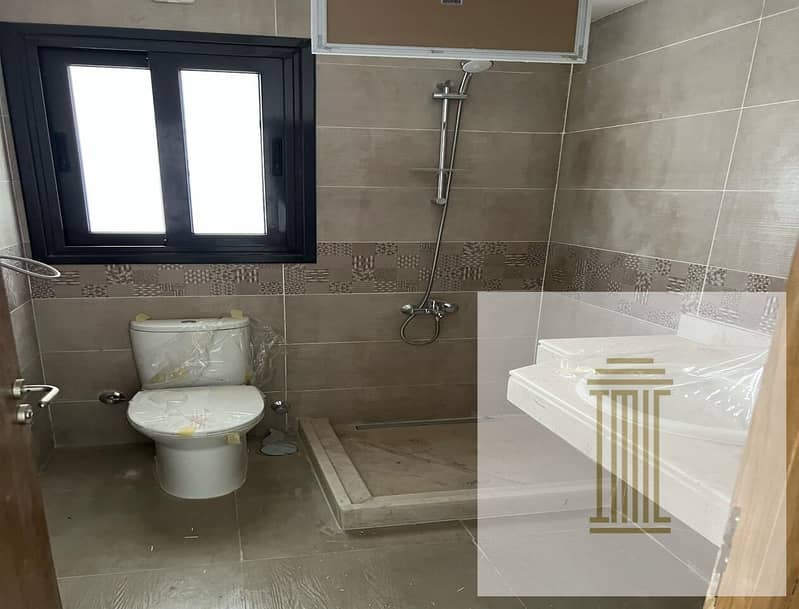 10 9cc89b3d-0bb7-4243-a5e9-00fa5050f159. jpg