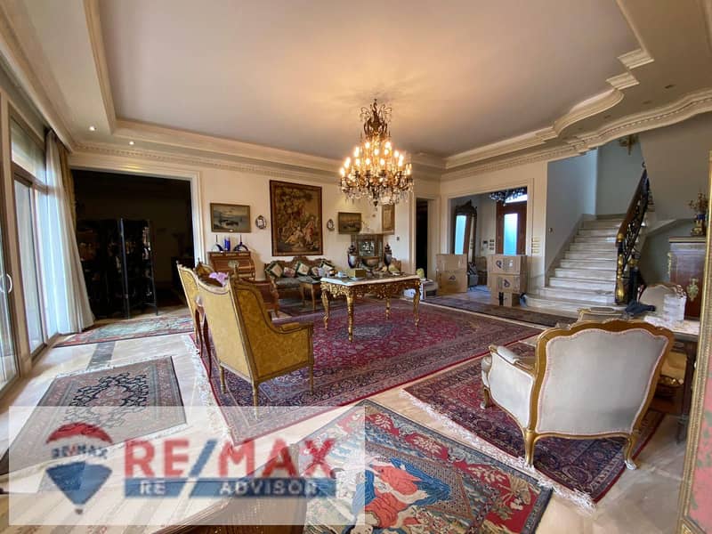 3 photo_5988052935071878823_w. jpg