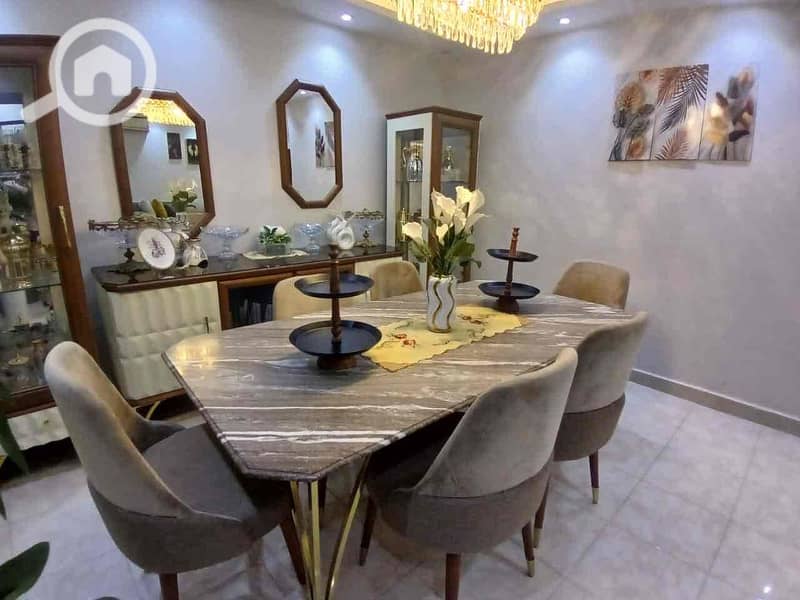 2 1bf1b2c5-416f-4162-8cc4-4d93940caded. jpg