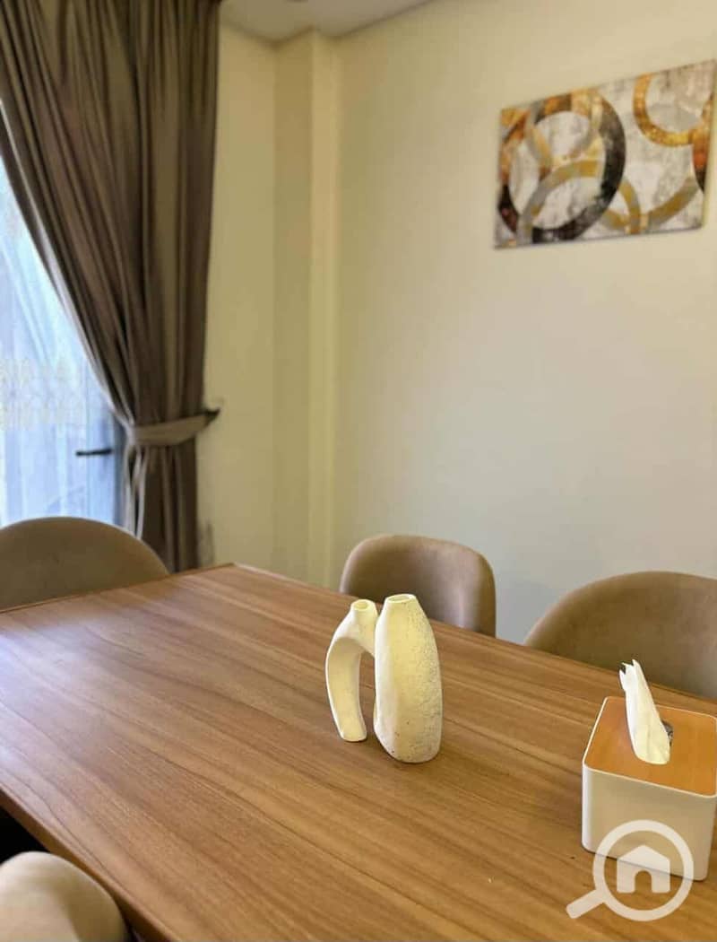 6 571331539_122111176215035455_5881025853484757499_n. jpg