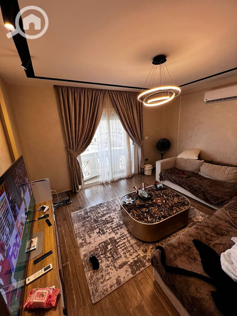 8 a3fd8fbb-0672-498e-a27a-a2604e76163f. jpeg