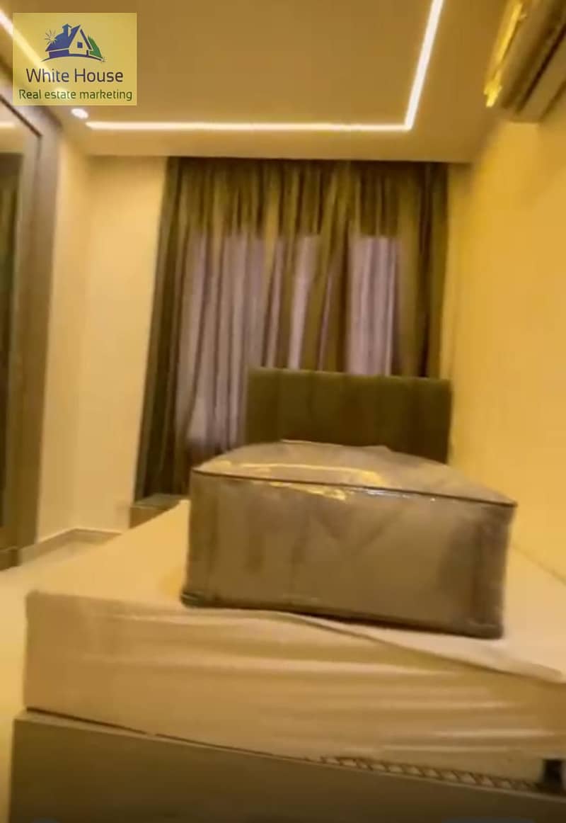 11 328fff00-fb06-40a1-9c95-e885ceecd71e. jpg