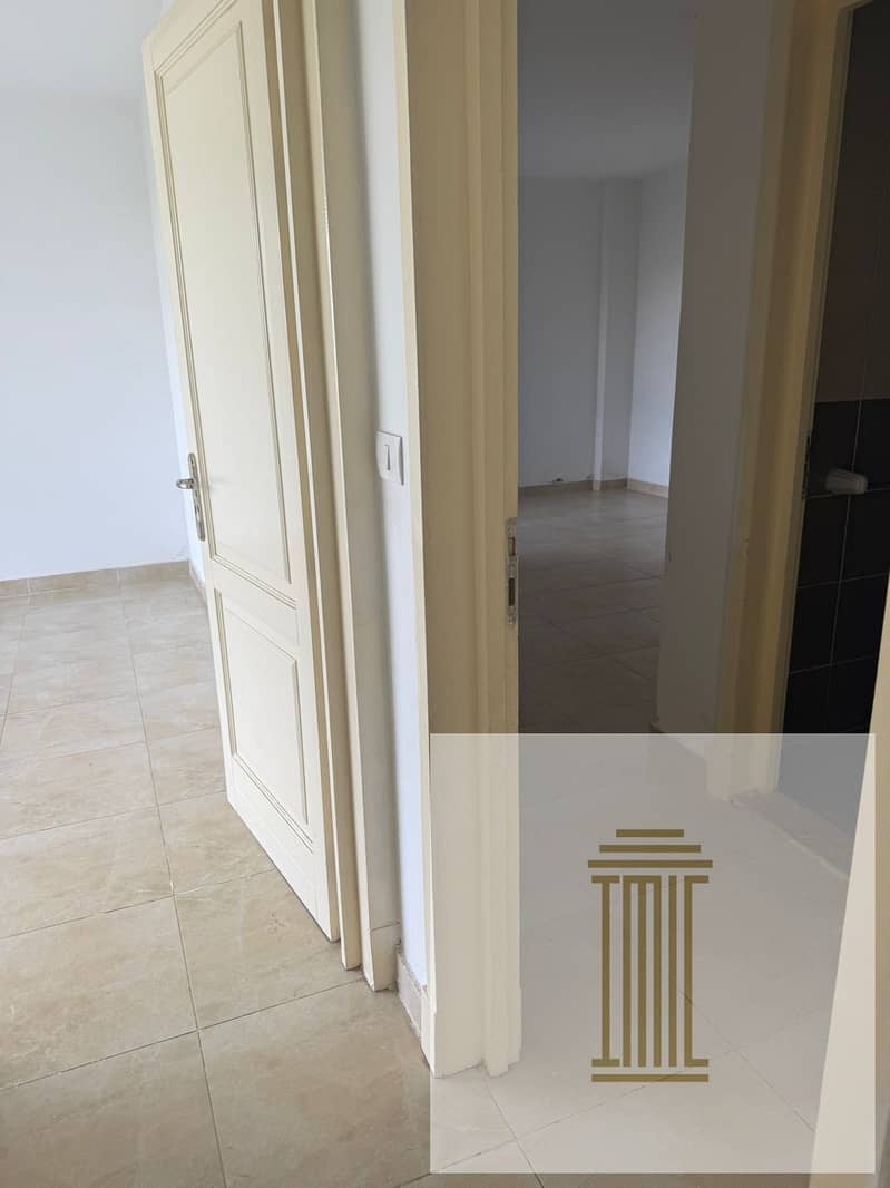 10 a24ca3d1-6f50-414e-9abf-515a380a7f6b. jpg