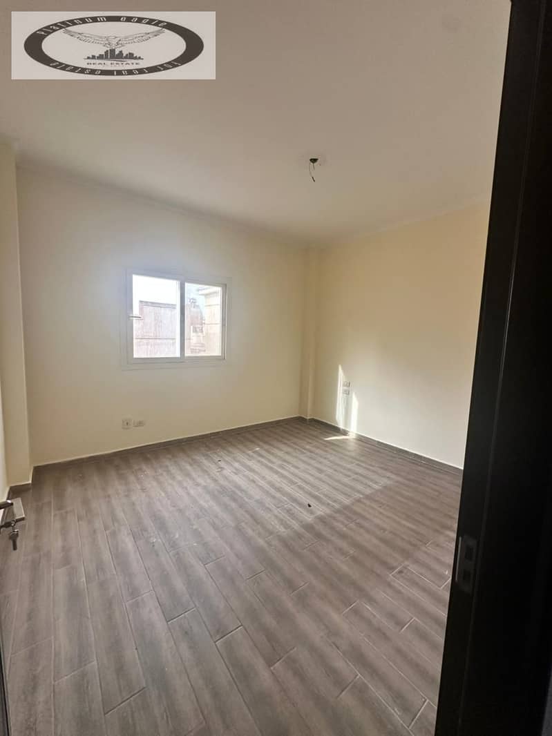 6 db81f0a6-4569-4fad-bf56-89c2f9d3eefe. jpg