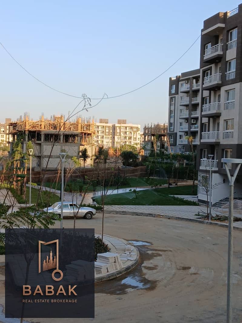 8 5bbb22ca-0484-45f0-8b96-a5f7152e4b9b. jpeg