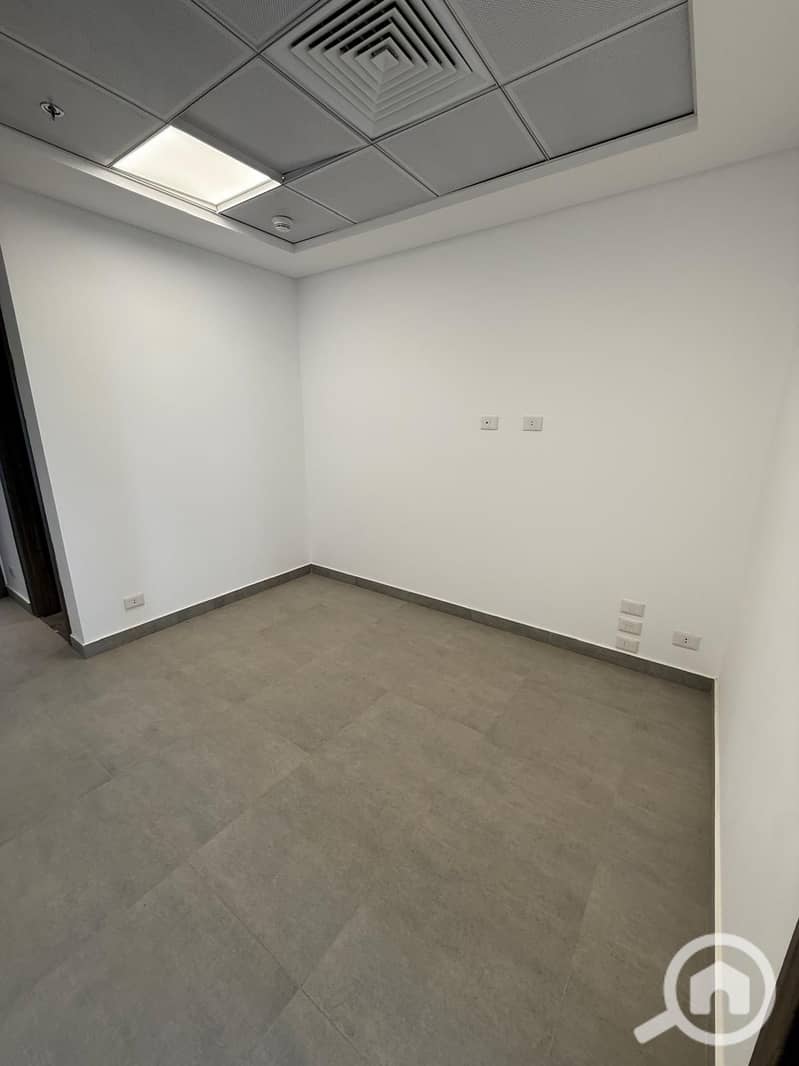 6 WhatsApp Image 2025-11-03 at 3.56. 05 PM. jpeg