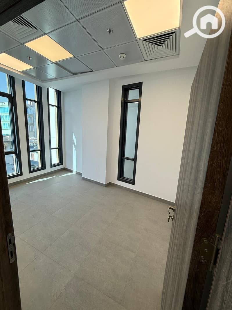 8 WhatsApp Image 2025-11-03 at 3.56. 04 PM (2). jpeg