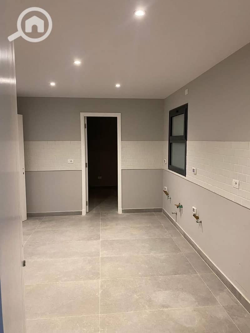 5 c9957517-0407-4f3a-86ee-086e43fc7126. jpg