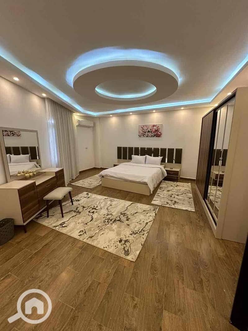 13 aaa42d69-1122-4b7a-92dc-0e7f4572bdac. jpg