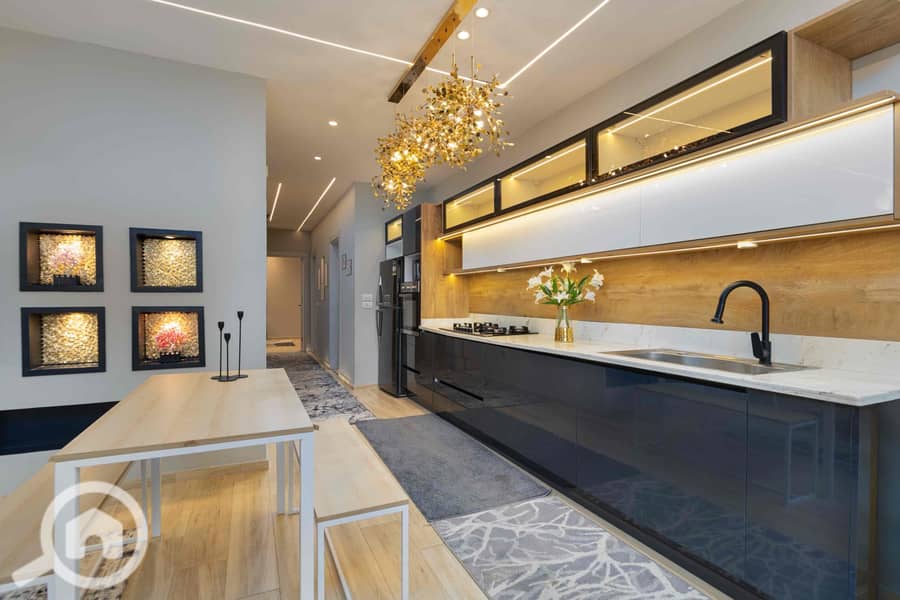 13 2d198c88-6d38-4d1e-a650-341fbcfc814a. jpg