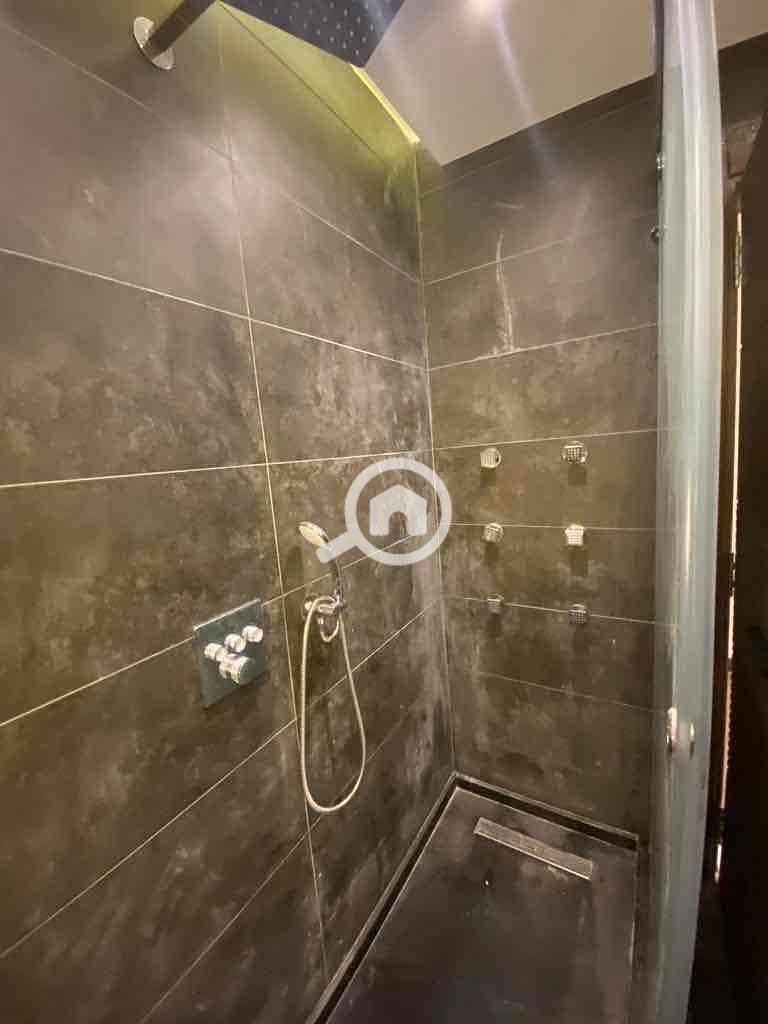 21 9bb20176-2938-4728-b3c5-2ec6c3aca2d8. jpg