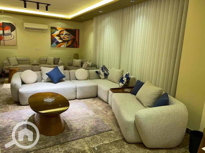 8 4109d1a0-3605-4910-8aac-07d7f74ee339. jpg